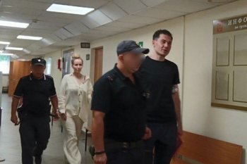 Казанский суд не стал закрывать процесс по делу о прокурорской взятке и организации интим-услуг