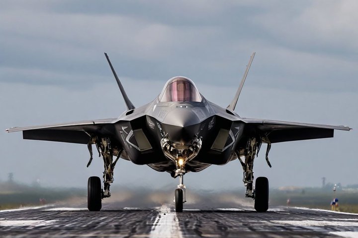 Польские истребители поднимали в воздух для перехвата российского самолета над Балтикой