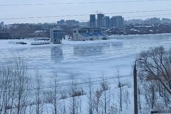 МЧС предупредило, что выходить на лед в период оттепели опасно для жизни