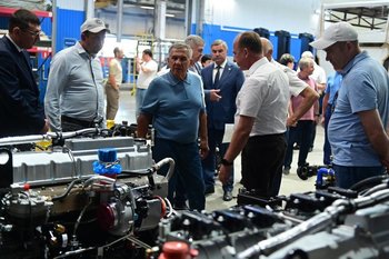 Минниханов посетил завод АО «РариТэк Холдинг» в Набережных Челнах