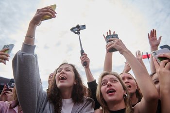 В Нижнекамске объявили артистов на День нефтяника: там выступят Пресняков, Подольская и BURITO