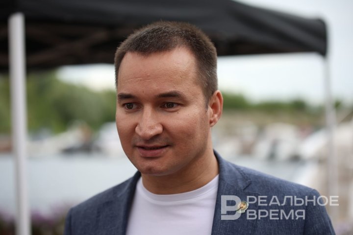 Глава Минмолодежи Ринат Садыков внесен в санкционный список Великобритании