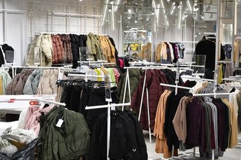 Среди направлений, которые чаще всего страхуют предпринимательницы, лидирует розничная торговля