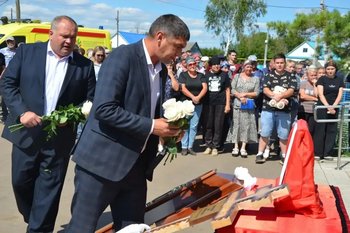 В Татарстане похоронили пятилетнюю девочку, погибшую при атаке БПЛА в Нижнекамске
