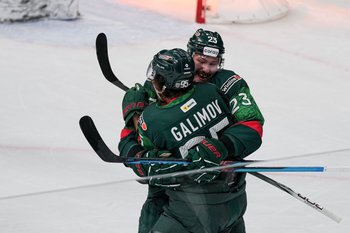 «Ак Барс» разгромил лидера Востока «Трактор» в Казани в матче КХЛ