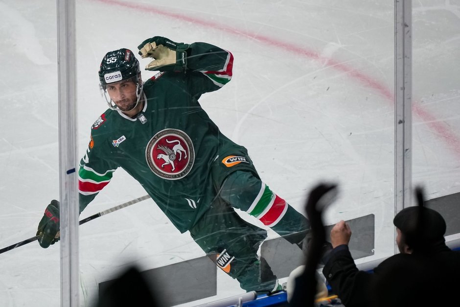 Форвард «Ак Барса» Хмелевский: «Моя жена — татарка, буду учить татарский»