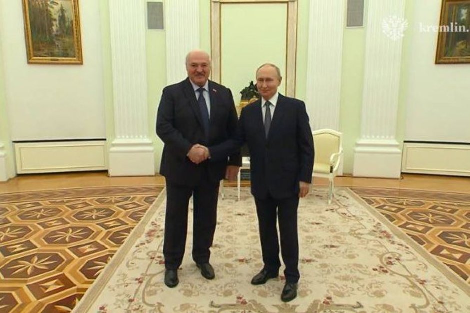 Путин и Лукашенко проводят рабочий завтрак