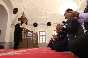 В ДУМ РТ озвучили время проведения праздничного намаза на Курбан-байрам