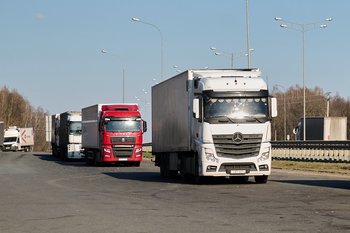 Россия отменила миграционные ограничения для казахстанских водителей