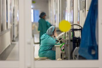 Запрет дистанционного образования для врачей поддержали в Госдуме