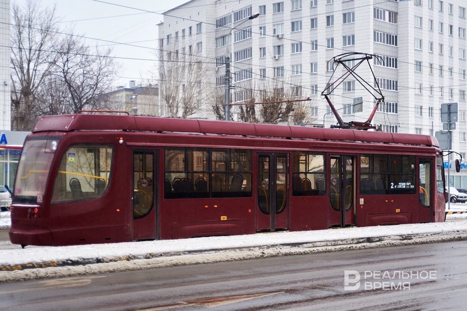В Казани восстановлено движение двух трамваев, остановленное после поломки снегоуборщика