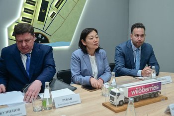 Минниханов обсудил с главой Wildberries дальнейшее сотрудничество Татарстана с маркетплейсом