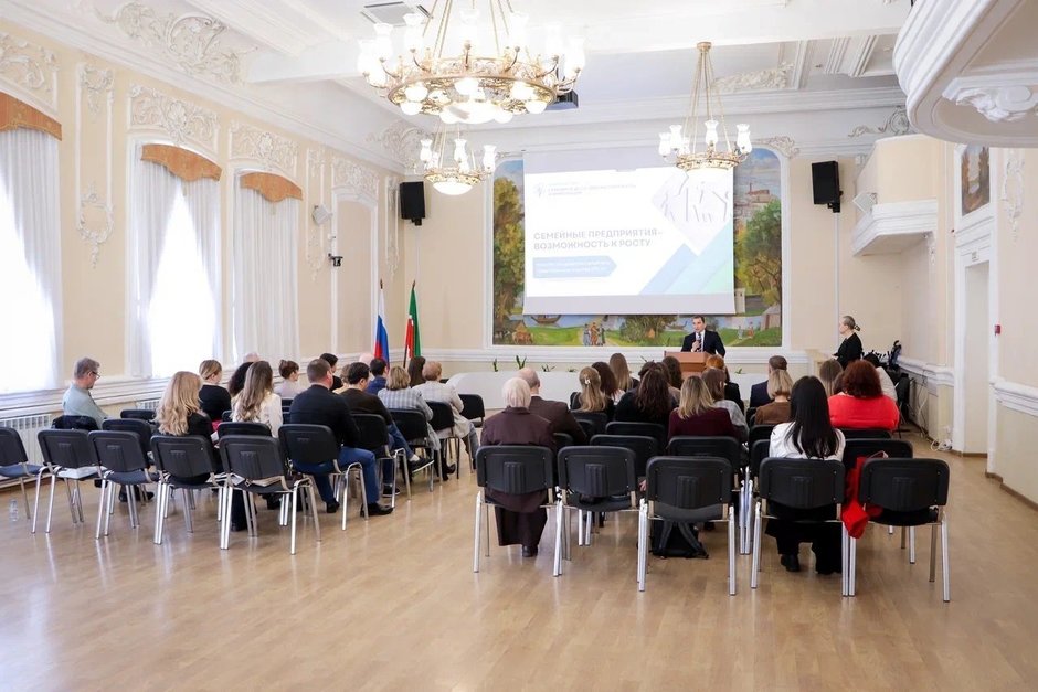 «Чего бы хотелось нам, семейным предпринимателям? Льгот»