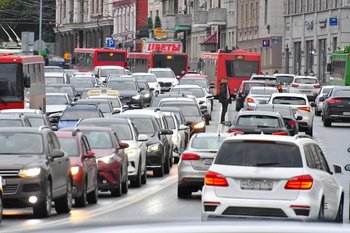 «Город встанет»: почему принятые меры не помогают улучшить ситуацию на дорогах Казани