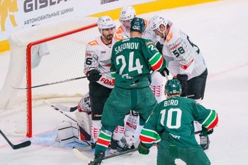 «Авангард» разгромил «Ак Барс» со счетом 6:1