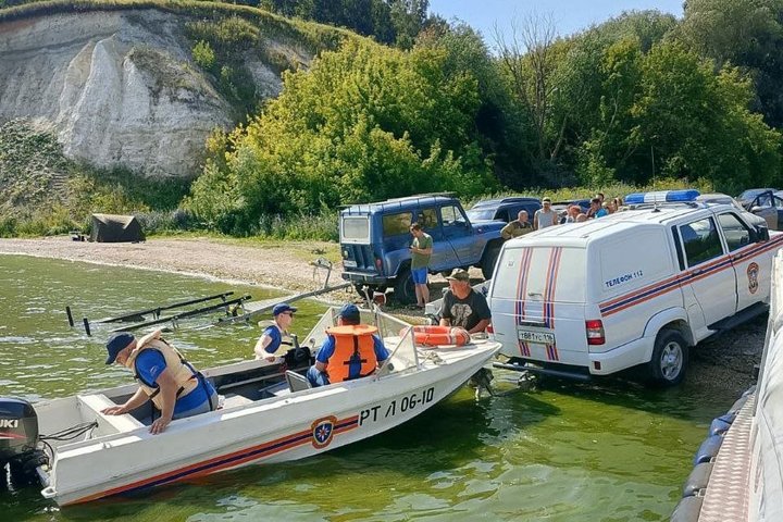 Пенсионер утонул на Волге в Камско-Устьинском районе Татарстана, выпав из лодки
