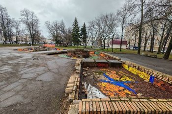 В Казани в сквере «Тебриз» демонтируют два фонтана — жители против