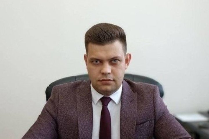 Глава филиала Роскадастра в Татарстане частично признал вину и получил домашний арест