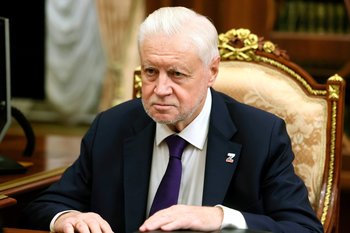 Миронов предложил перевести иностранных рабочих на вахтовый метод