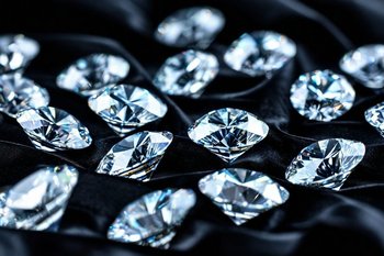 Минфин усилит контроль за оборотом драгоценных металлов и камней