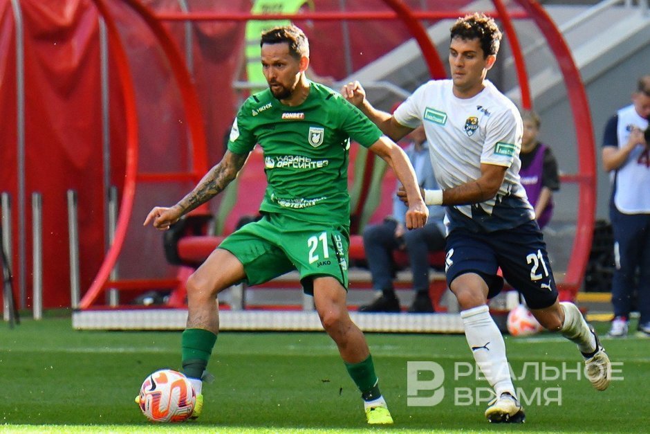 Казанский «Рубин» может арендовать чилийского опорника «Сочи» Начо