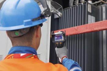 Минниханов присвоил звание «Предприятие трудовой доблести» двум казанским компаниям