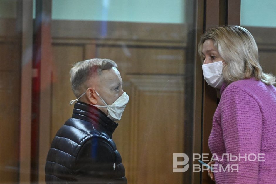 «Пустил все на самотек и взял деньги»: потерпевший отказался требовать назад «взятку» с экс-судьи Набиева