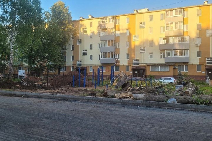 В Нижнекамске начали строительство нового сквера по программе «Наш двор»