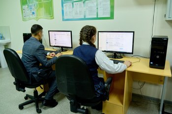 В школах предложили ввести обязательный урок кибербезопасности