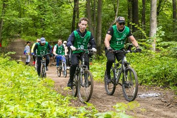 Велозаезды, спортивное ориентирование и песни у костра: в «ТАИФ-НК» с триумфом завершилась «Пионерская гонка»