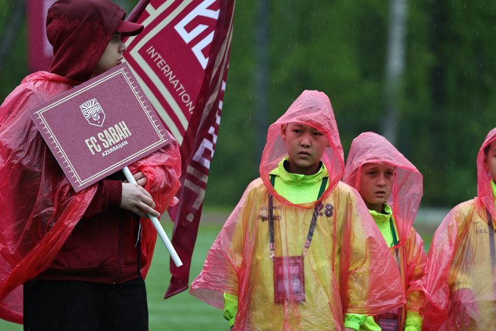 В Казани стартовал «Кубок Востока» по футболу: кто участвует и чем важен турнир для России