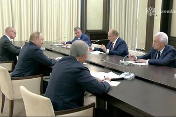 Путин о партиях: «В ваши ряды вливаются участники боевых действий»