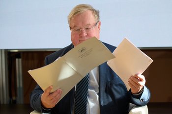 Степашин предложил отменить НДС на детские книги