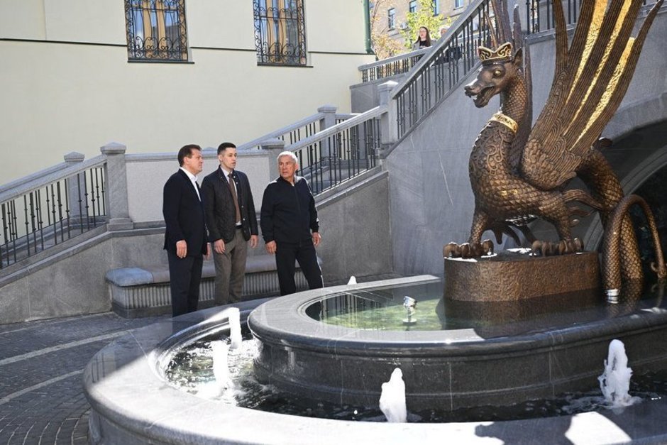 Сквер по улице Миславского официально переименовали в переулок Зилант