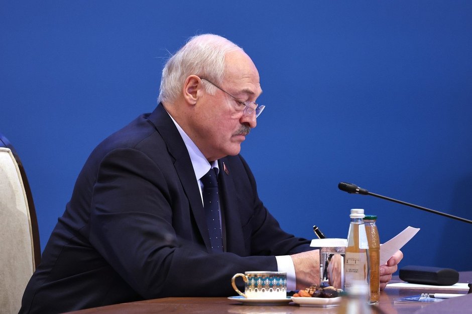 «Зачем мы это делаем?»: Лукашенко раскритиковал утильсбор в странах ЕАЭС