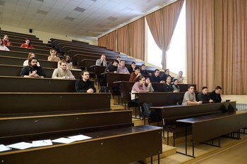 В России запущено свыше 40 видов специальных именных стипендий студентов