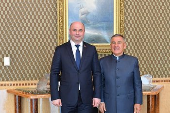 Рустам Минниханов обсудил с послом Беларуси развитие торгово-экономического сотрудничества