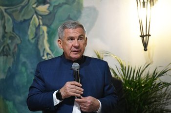 Минниханов подписал указ о создании оргкомитета по подготовке молодежного форума