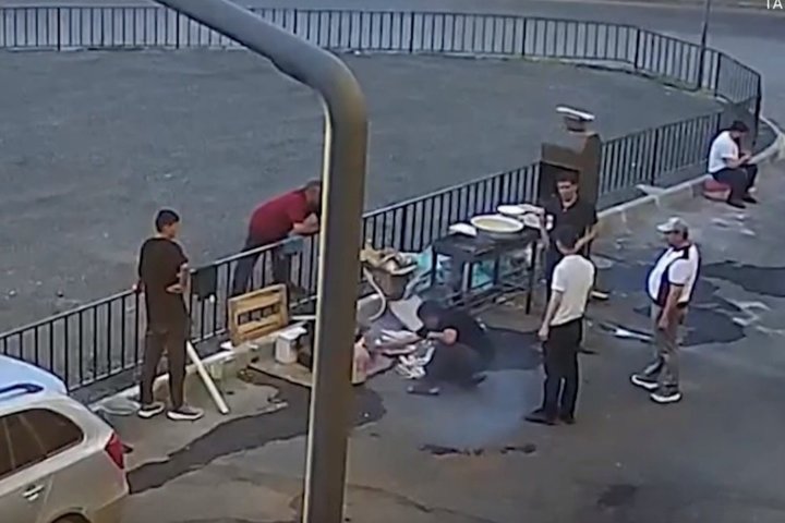 Мойка посуды на асфальте, приготовление еды на парковке: в Казани жители ЖК «Открытие» жалуются на работу кафе