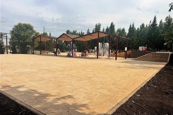 В Азнакаево открыли первую очередь обновленного парка имени Раувеля Ишкаева