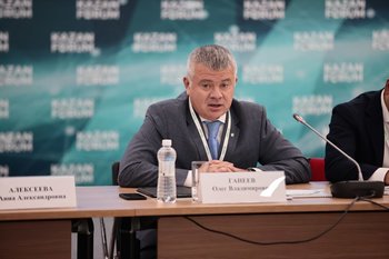 Олег Ганеев рассказал, что на KazanForum обсуждался механизм расширения эксперимента по исламскому банкингу