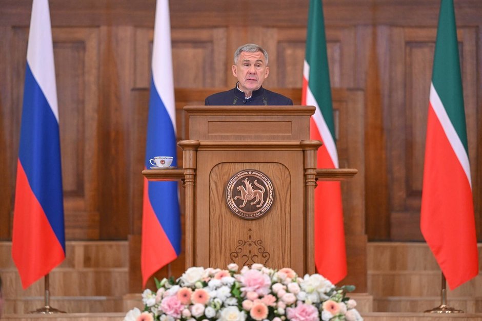 Рустам Минниханов — Госсовету: «Достижения республики — заслуга многих поколений»