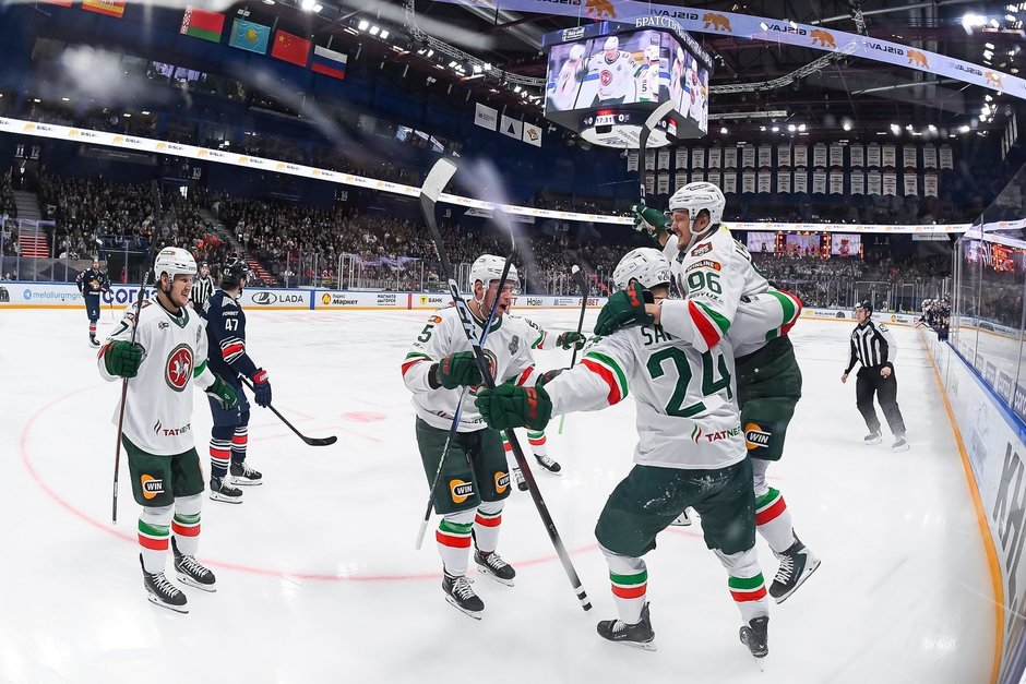 Казанский стиль оказался эффективней: «Ак Барс» задавил «Металлург» и повел в полуфинале