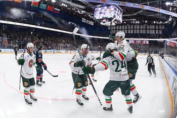 Казанский стиль оказался эффективней: «Ак Барс» задавил «Металлург» и повел в полуфинале