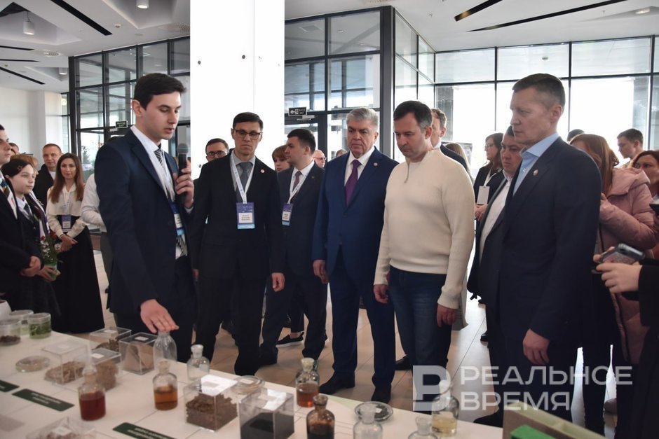 Растения из биолаборатории и плавучая платформа: что показали на выставке в рамках съезда «Вода России»