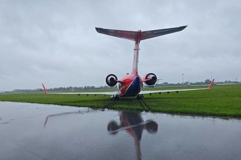Самолет, летевший из Казани в Тобольск, выкатился за пределы взлетной полосы в аэропорту Екатеринбурга