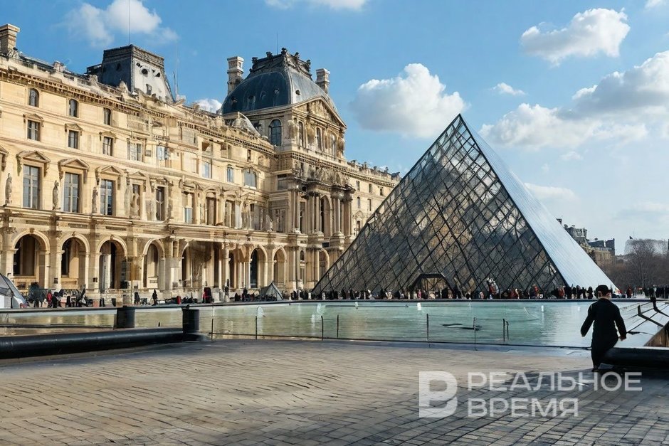 Telegraph: в ограблении Лувра мог быть замешан один из охранников