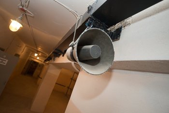 В Нижнекамске укрытия оснастят системой автоматического открытия дверей