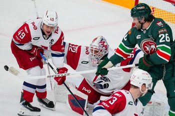 Галимов меняет профессию: «Ак Барс» с новым тренером в штабе уступил «Локомотиву»