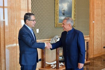 Раис Татарстана Рустам Минниханов встретился с послом Вьетнама